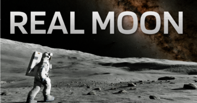 REAL MOON